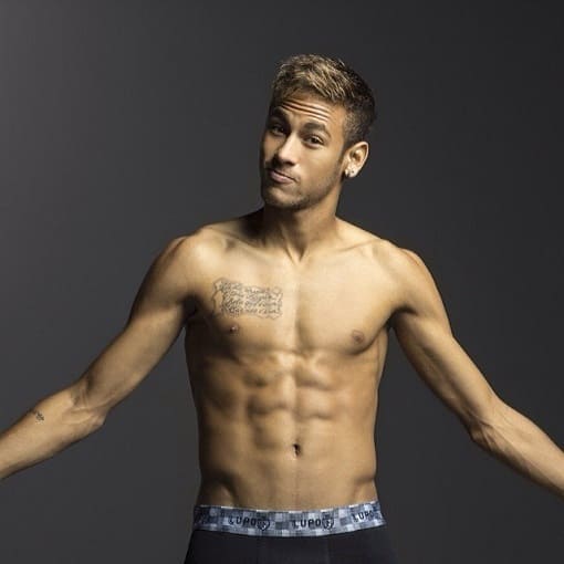 Foto de Neymar de cueca no comercial lupo.